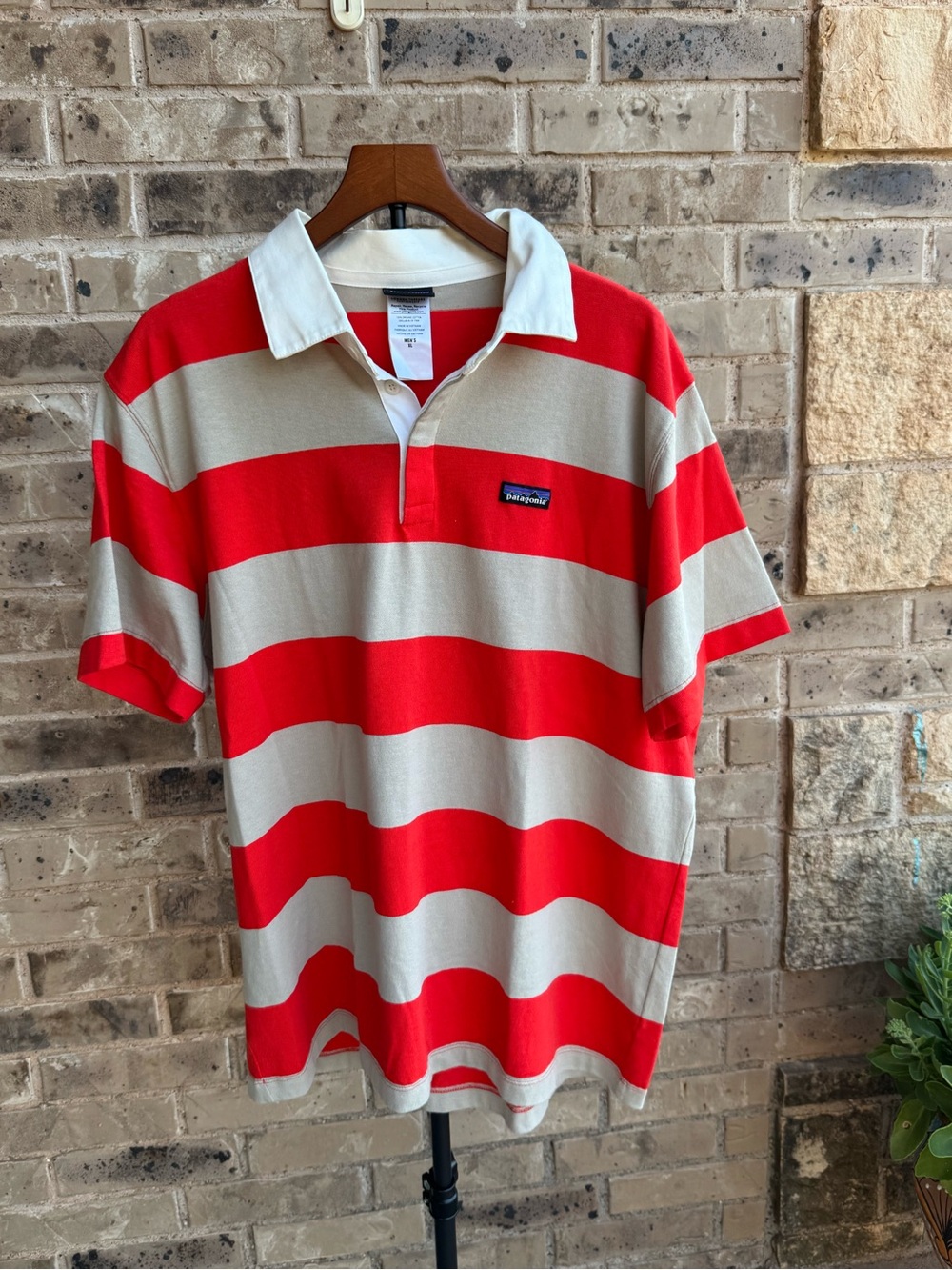 Patagonia Men’s Horizontal Stripe Rugby Polo Size XL